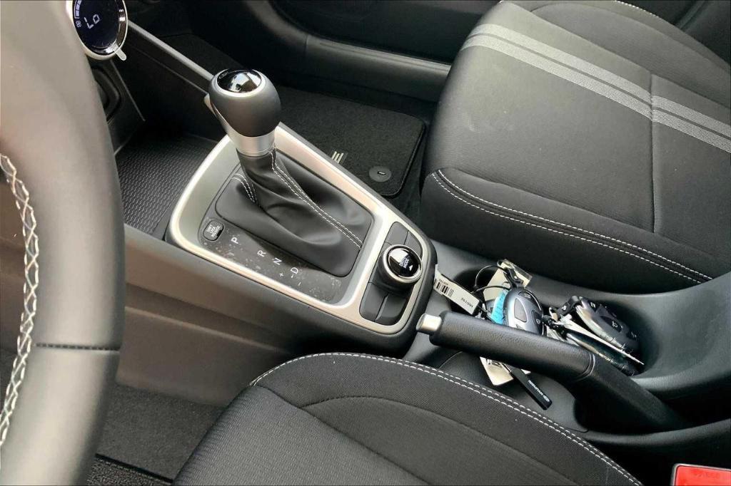 new 2025 Hyundai Venue car, priced at $19,866