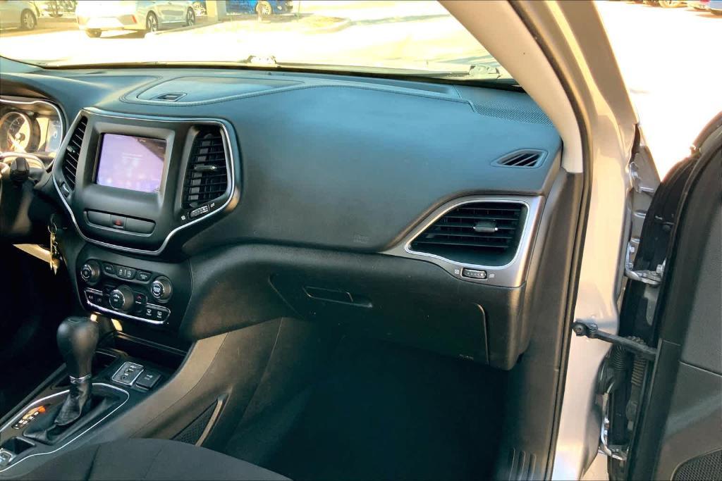 used 2019 Jeep Cherokee car, priced at $15,676