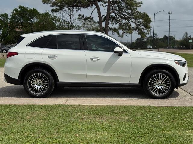 new 2025 Mercedes-Benz GLC 300 car, priced at $53,315
