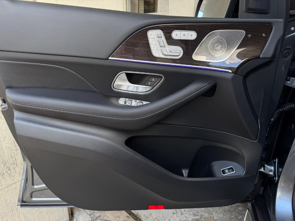 new 2026 Mercedes-Benz GLS 450 car, priced at $104,125