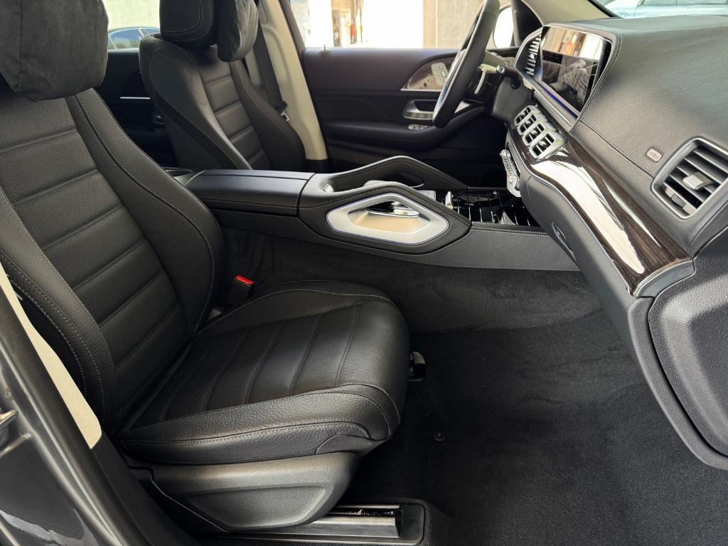 new 2026 Mercedes-Benz GLS 450 car, priced at $104,125