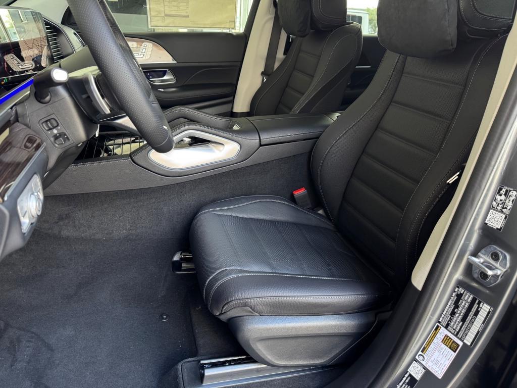 new 2026 Mercedes-Benz GLS 450 car, priced at $104,125