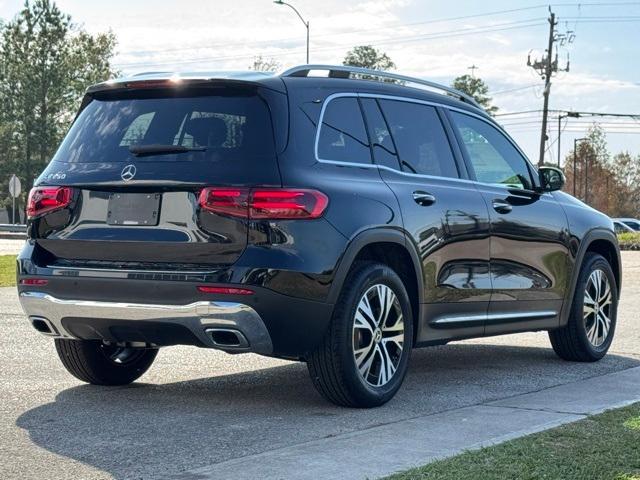 new 2025 Mercedes-Benz GLB 250 car, priced at $46,985