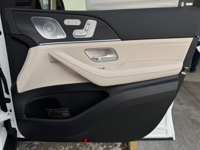new 2025 Mercedes-Benz GLS 450 car, priced at $97,430