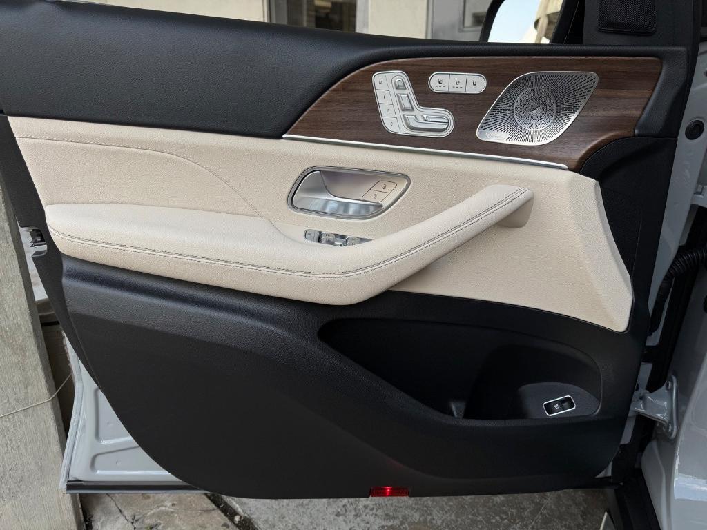 new 2026 Mercedes-Benz GLE 450 car, priced at $83,515