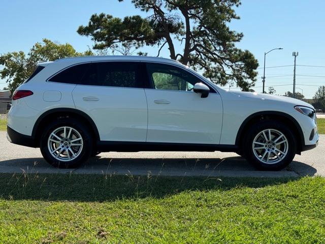 new 2025 Mercedes-Benz GLC 300 car, priced at $54,700