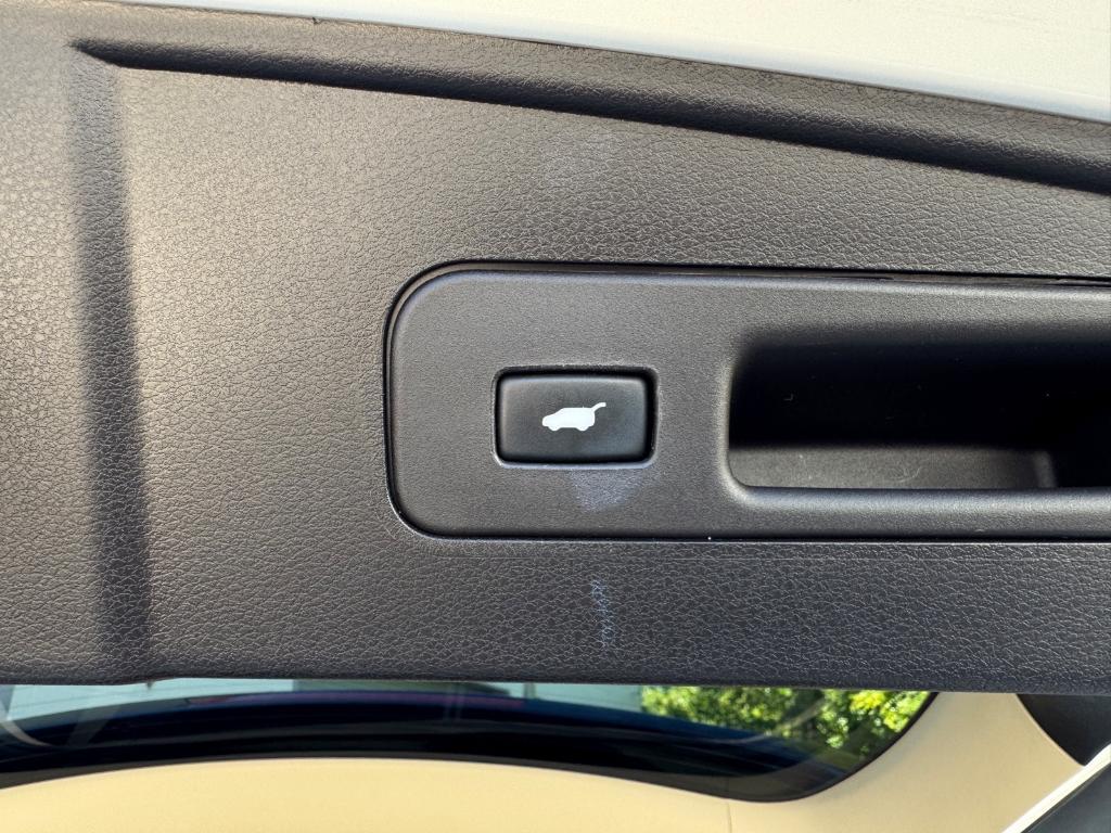 used 2016 Acura MDX car, priced at $15,880