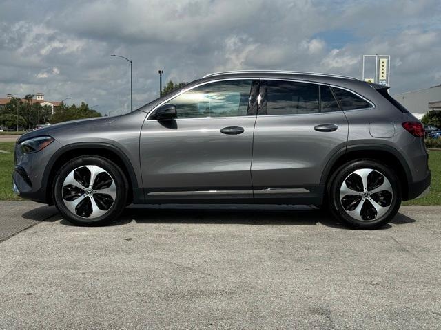 new 2025 Mercedes-Benz GLA 250 car, priced at $47,000