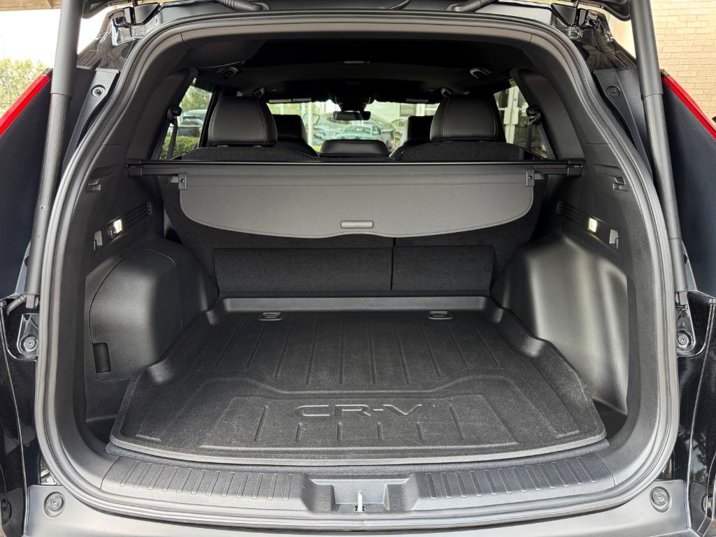 used 2024 Honda CR-V Hybrid car, priced at $33,880