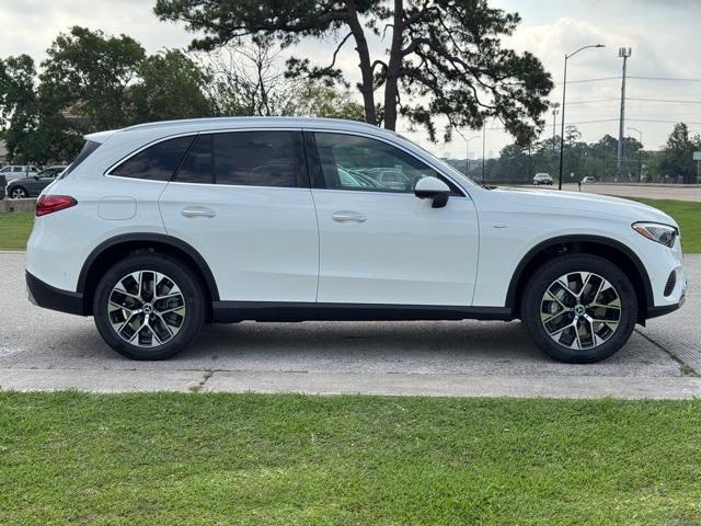 new 2025 Mercedes-Benz GLC 350e car, priced at $61,700