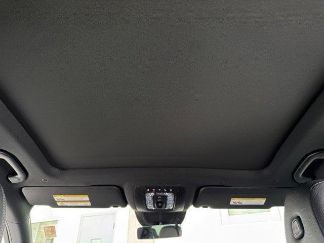 new 2025 Mercedes-Benz GLS 450 car, priced at $91,945