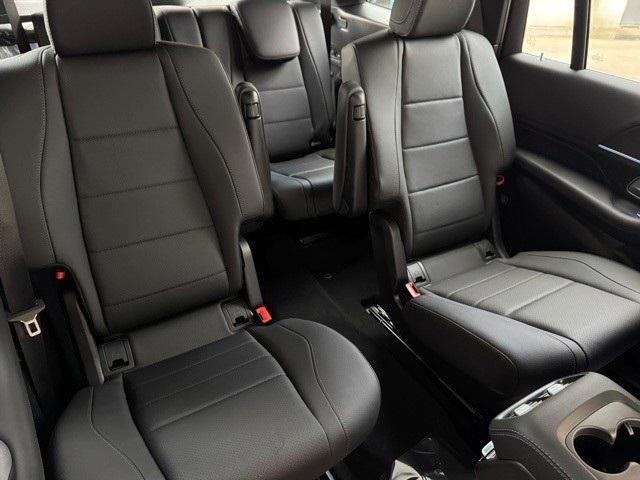 new 2025 Mercedes-Benz GLS 450 car, priced at $91,945