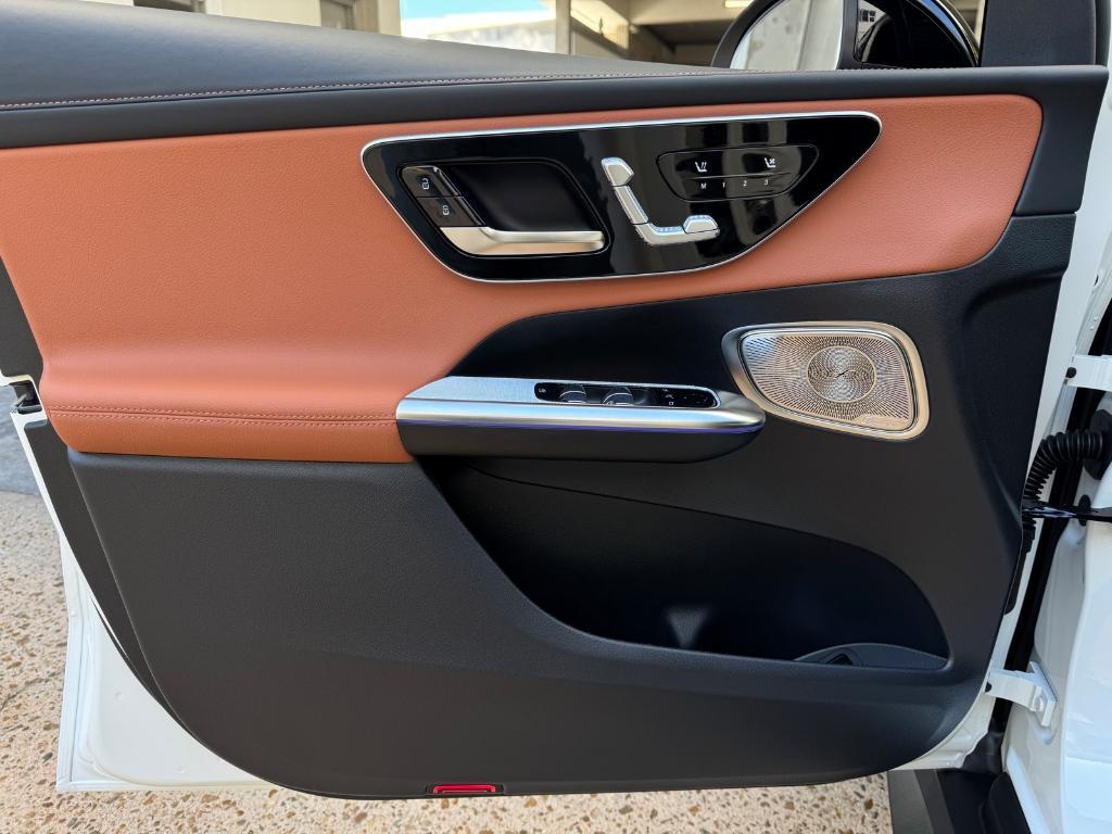 new 2026 Mercedes-Benz GLC 300 car, priced at $61,635