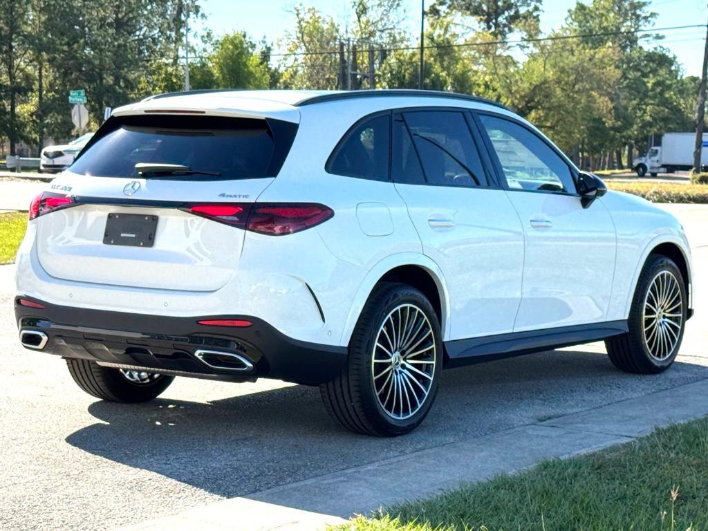 new 2026 Mercedes-Benz GLC 300 car, priced at $61,635
