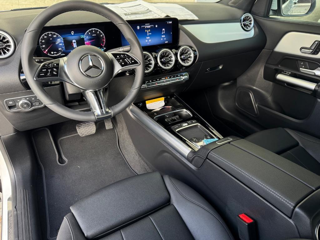 new 2025 Mercedes-Benz GLA 250 car, priced at $44,610
