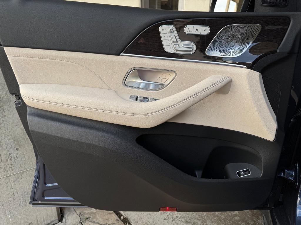 new 2026 Mercedes-Benz GLE 450 car, priced at $80,070