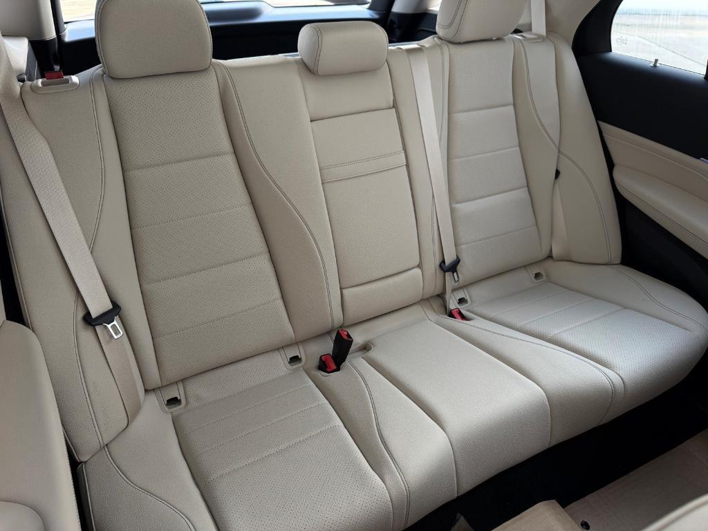 new 2026 Mercedes-Benz GLE 450 car, priced at $80,070