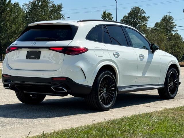 new 2025 Mercedes-Benz GLC 300 car, priced at $55,685