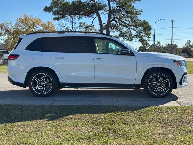 new 2025 Mercedes-Benz GLS 450 car