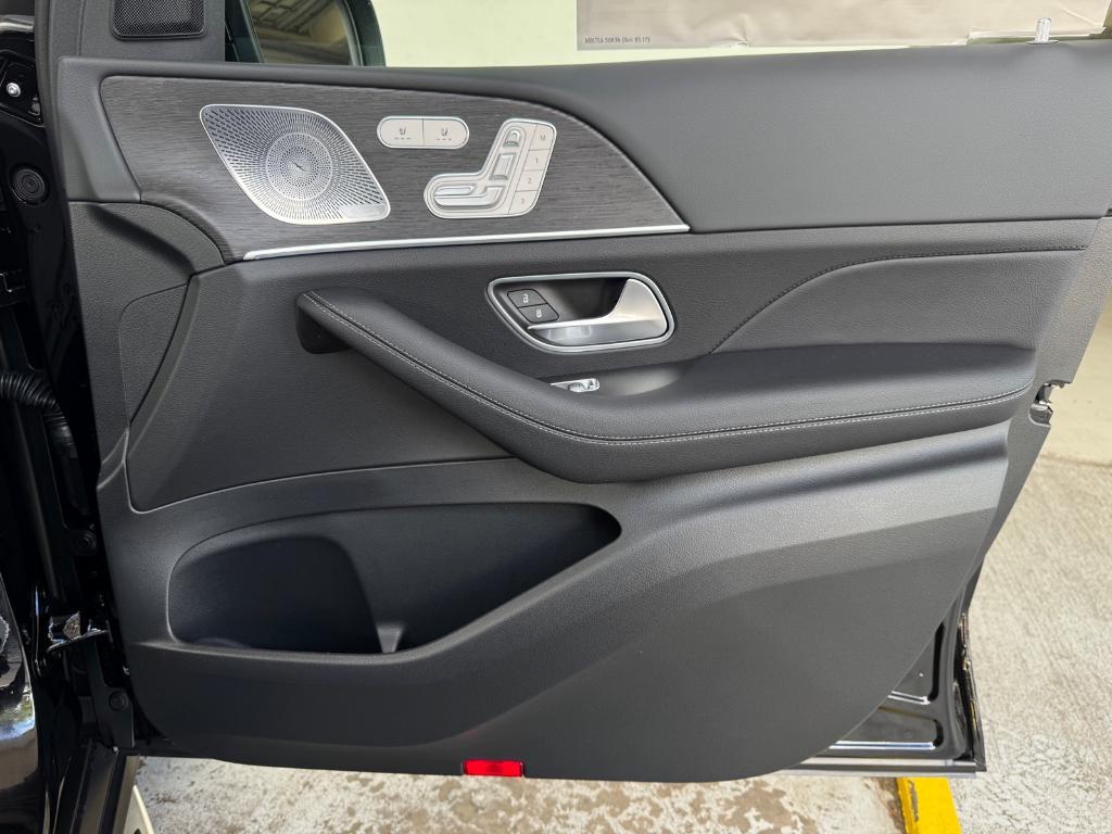 new 2026 Mercedes-Benz GLS 450 car, priced at $102,935