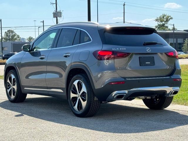 new 2025 Mercedes-Benz GLA 250 car, priced at $45,535