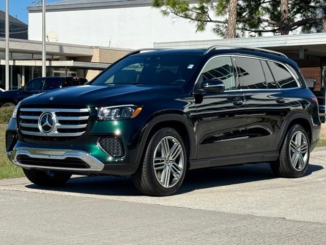 new 2025 Mercedes-Benz GLS 450 car, priced at $96,565