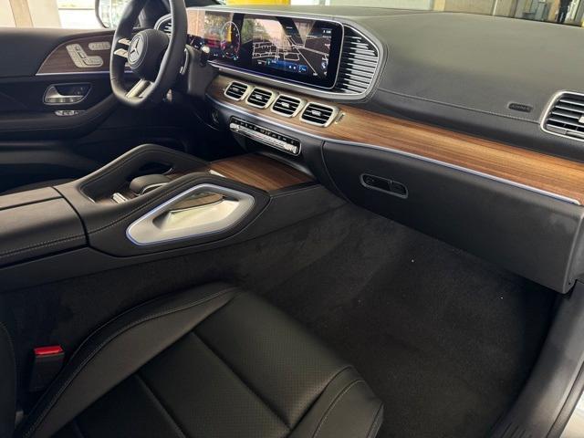 new 2025 Mercedes-Benz GLS 450 car, priced at $98,295