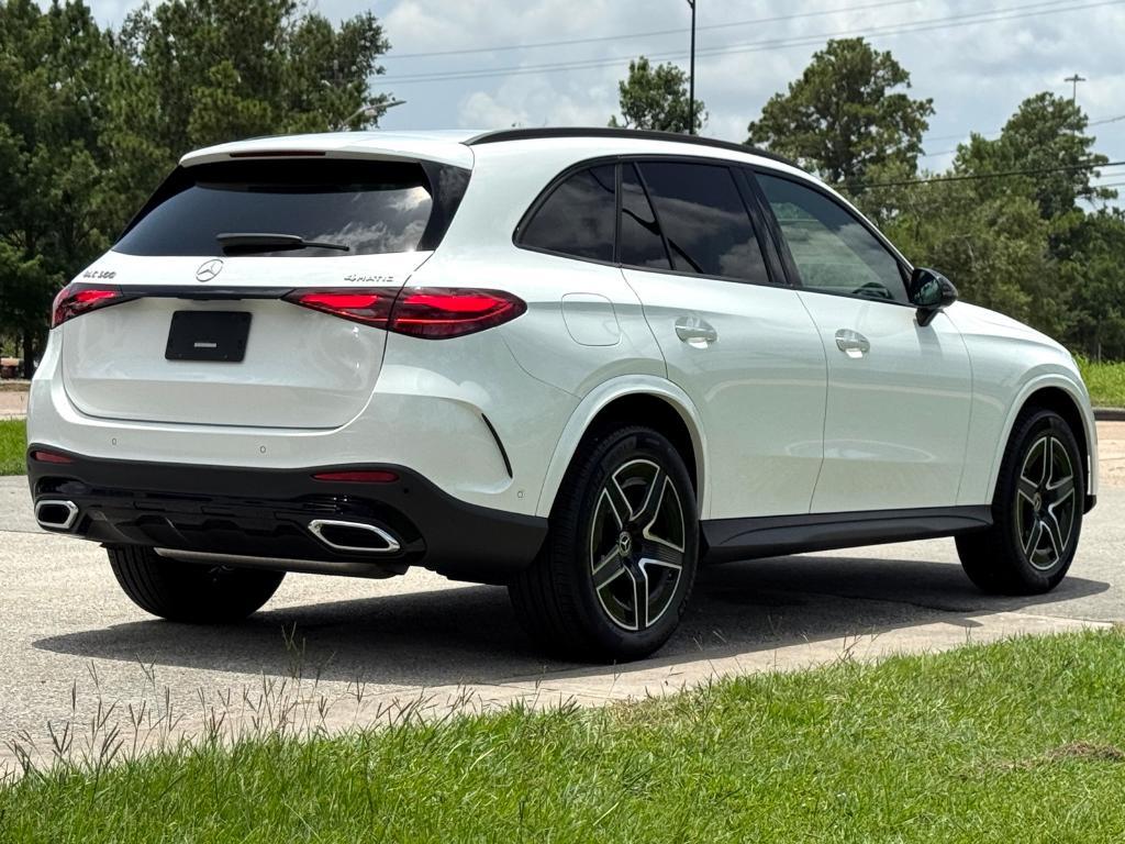new 2025 Mercedes-Benz GLC 300 car, priced at $56,335