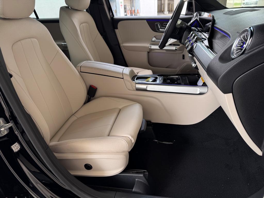 new 2026 Mercedes-Benz GLB 250 car, priced at $51,815