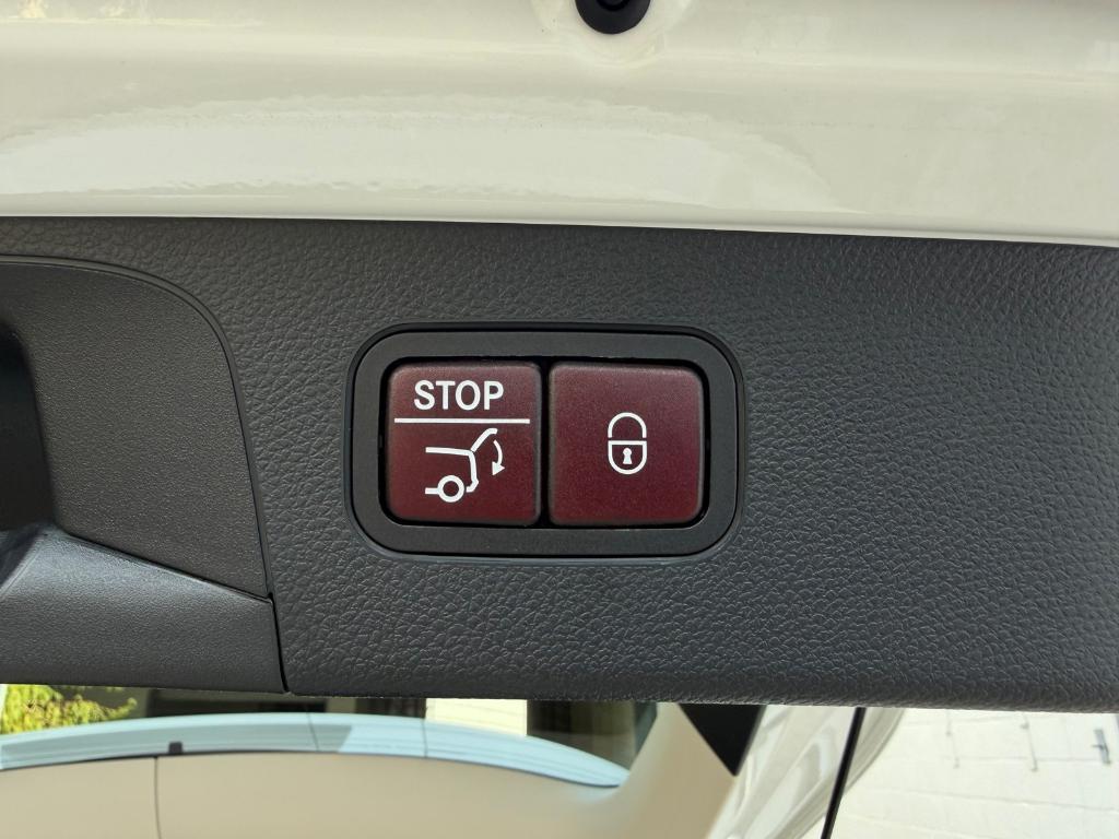 used 2018 Mercedes-Benz GLC 300 car, priced at $25,880