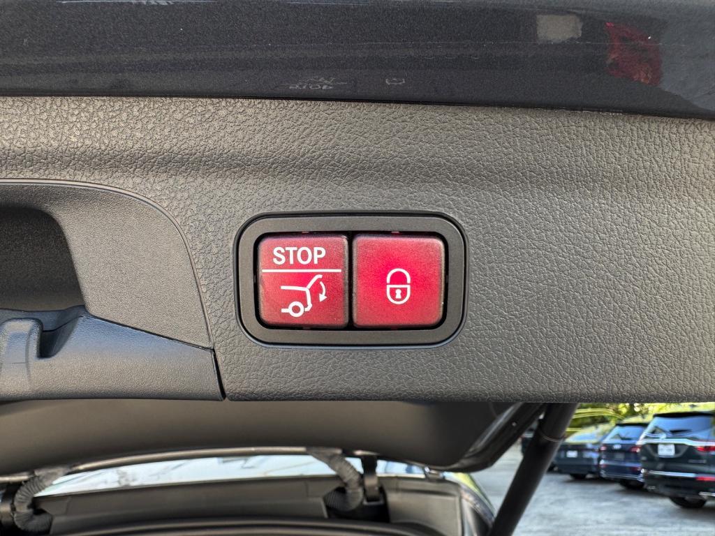 used 2021 Mercedes-Benz GLE 350 car, priced at $41,880