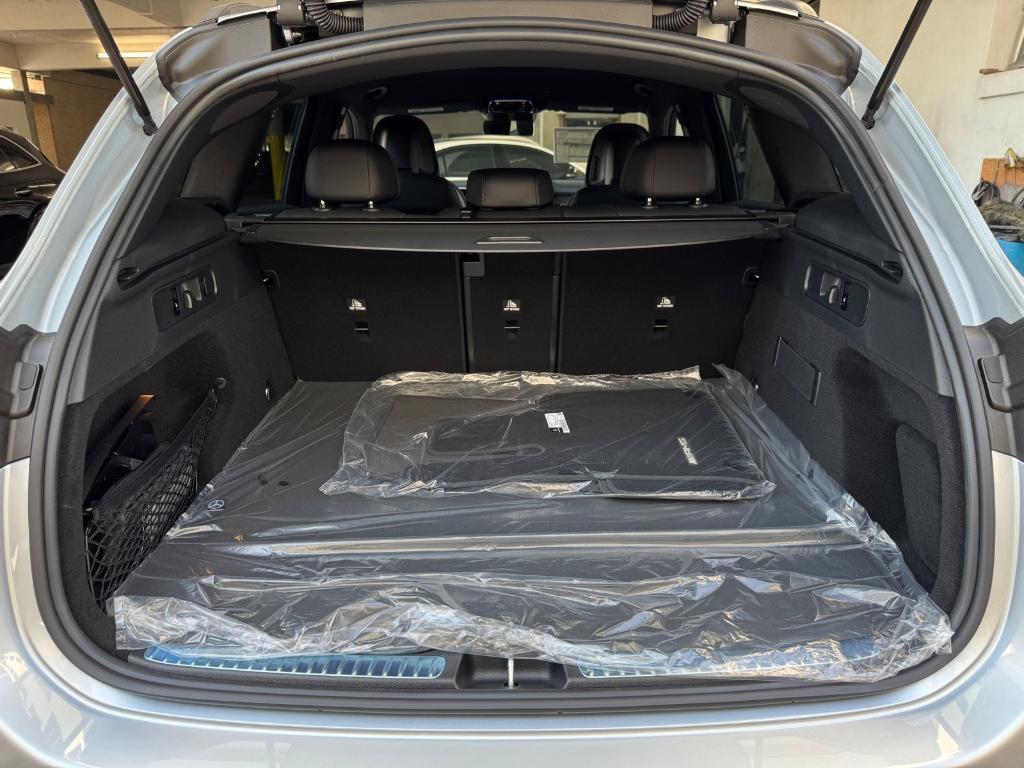 new 2026 Mercedes-Benz GLC 300 car, priced at $56,085