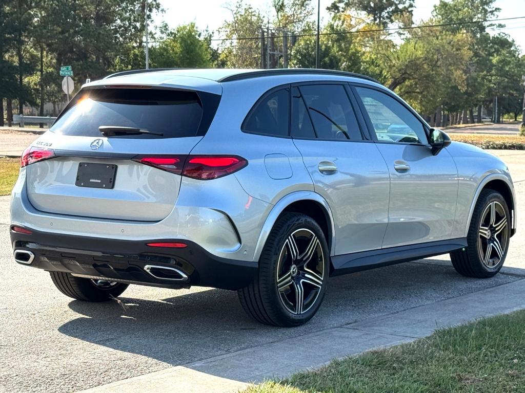 new 2026 Mercedes-Benz GLC 300 car, priced at $56,085