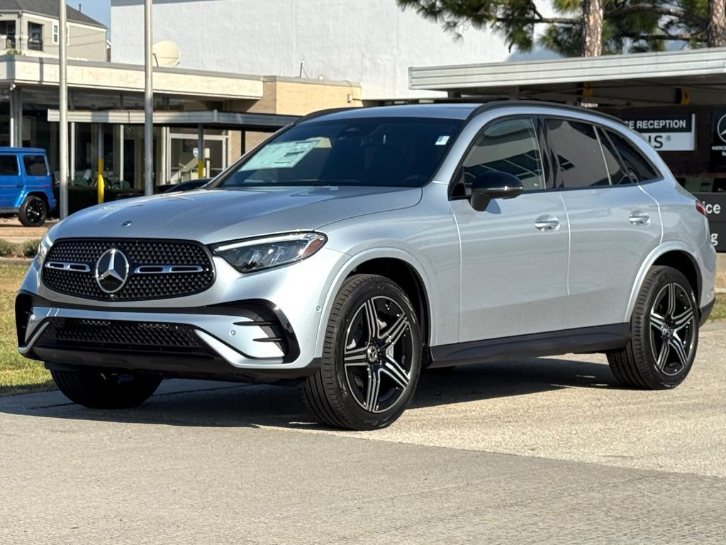new 2026 Mercedes-Benz GLC 300 car, priced at $56,085
