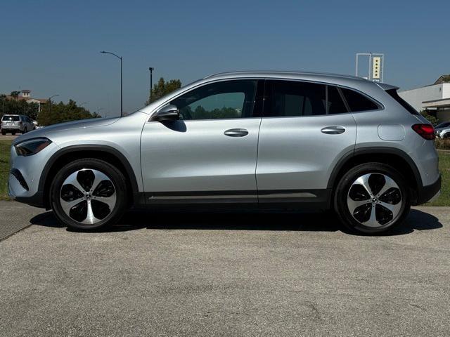 new 2025 Mercedes-Benz GLA 250 car, priced at $45,895