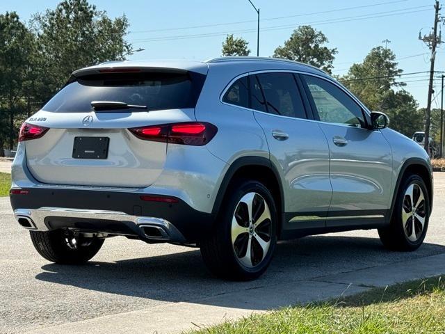 new 2025 Mercedes-Benz GLA 250 car, priced at $45,895