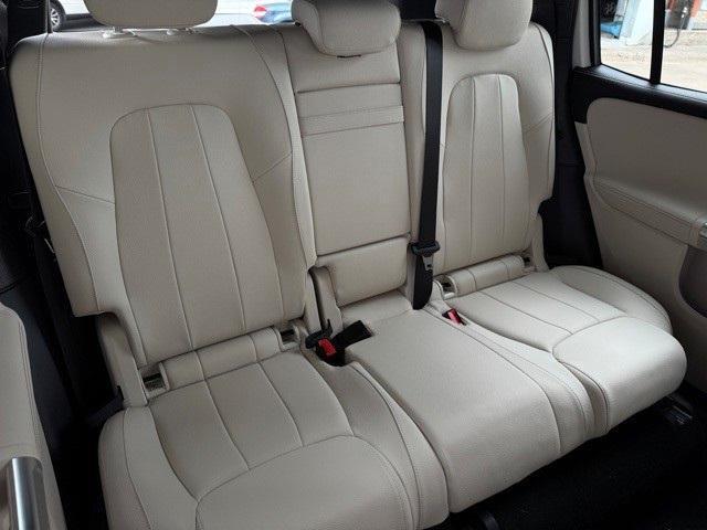 new 2025 Mercedes-Benz GLB 250 car, priced at $46,985