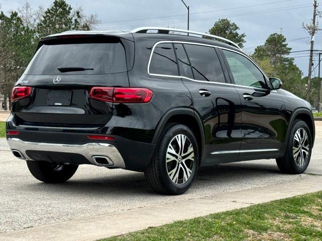 new 2024 Mercedes-Benz GLB 250 car, priced at $45,800