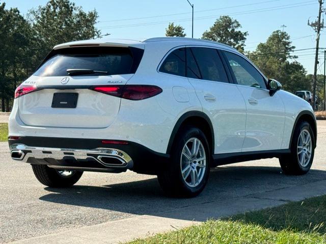 new 2025 Mercedes-Benz GLC 300 car, priced at $54,250