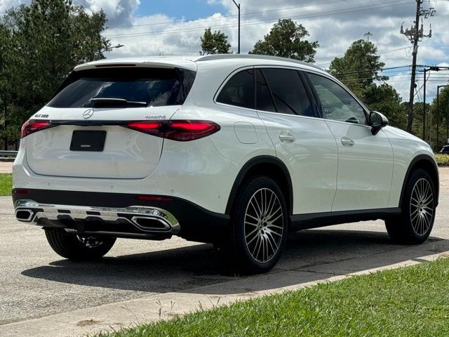 new 2025 Mercedes-Benz GLC 300 car, priced at $55,035