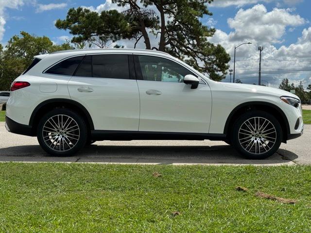 new 2025 Mercedes-Benz GLC 300 car, priced at $55,035