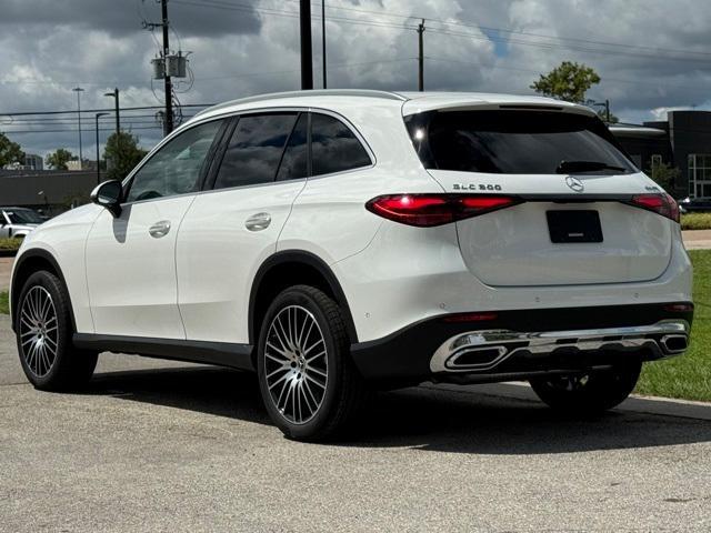 new 2025 Mercedes-Benz GLC 300 car, priced at $55,035