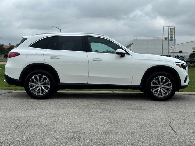 new 2024 Mercedes-Benz GLC 300 car, priced at $50,985