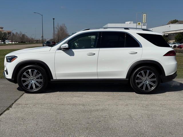 new 2025 Mercedes-Benz GLE 450 car, priced at $75,965