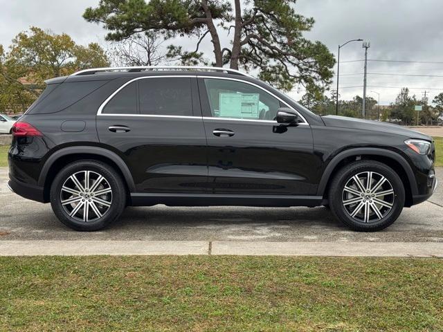 new 2025 Mercedes-Benz GLE 450 car, priced at $73,965