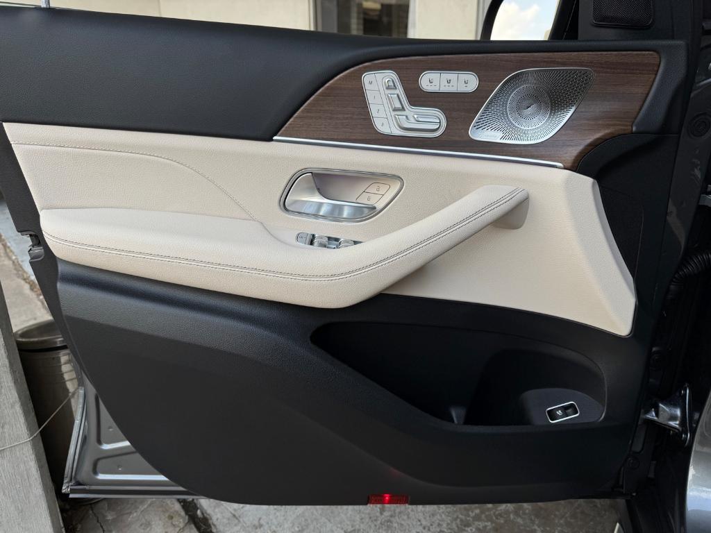 new 2026 Mercedes-Benz GLE 450 car, priced at $80,495