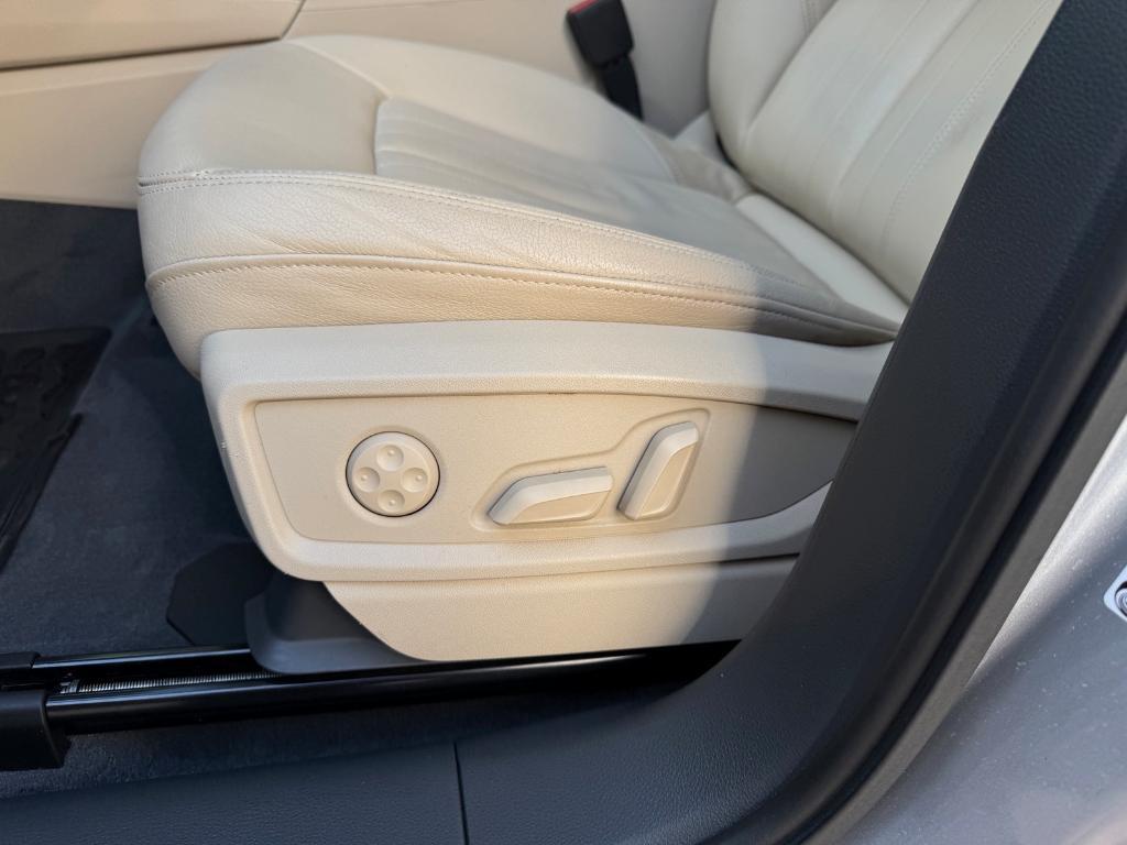 used 2020 Audi Q5 car, priced at $25,880