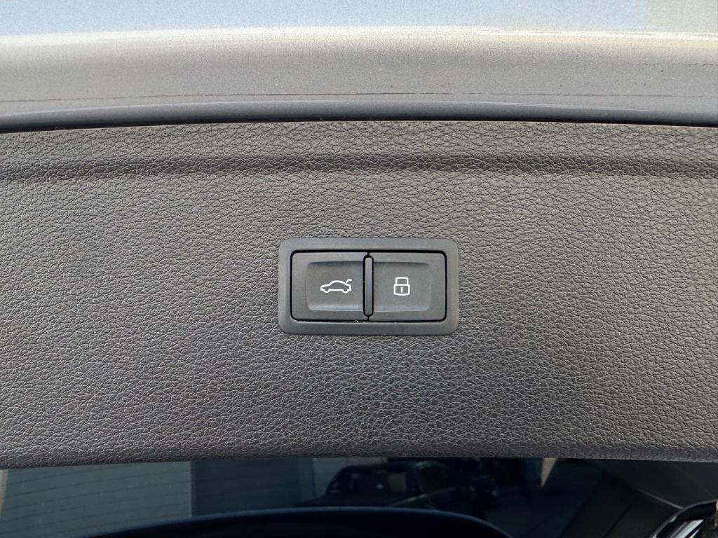 used 2020 Audi Q5 car, priced at $25,880