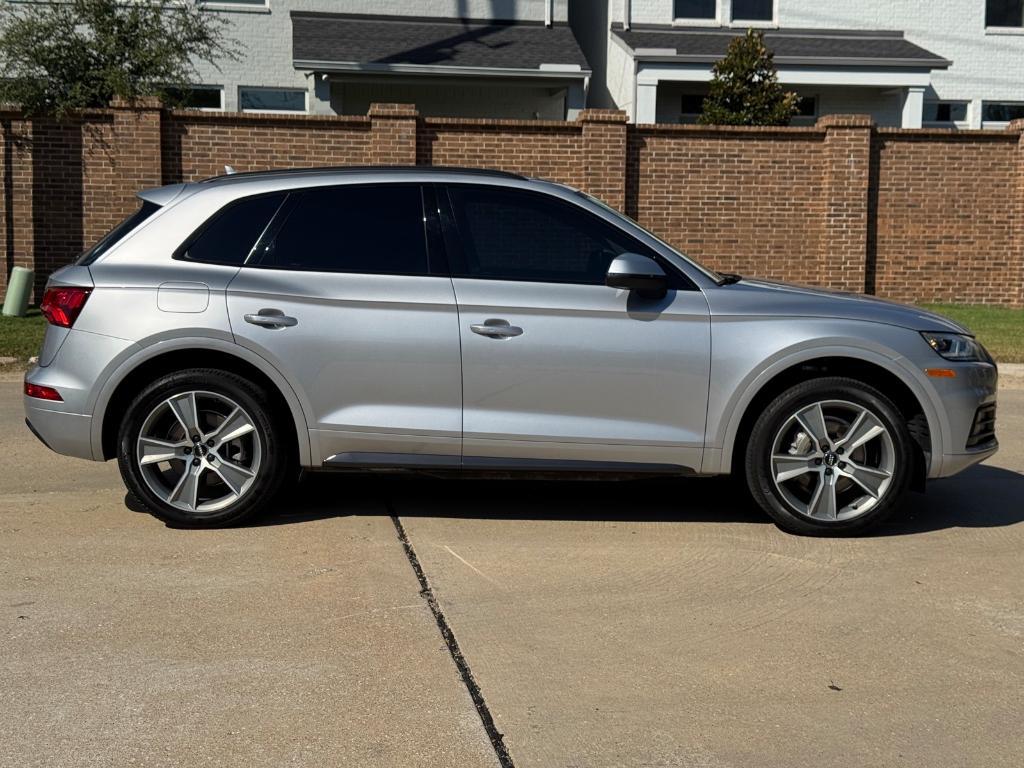 used 2020 Audi Q5 car, priced at $25,880