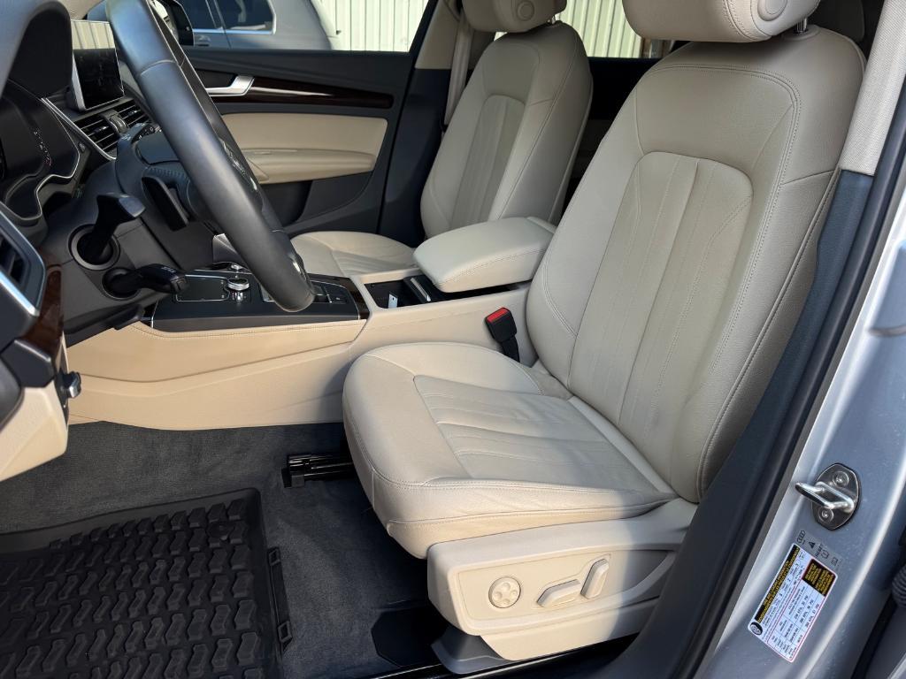 used 2020 Audi Q5 car, priced at $25,880
